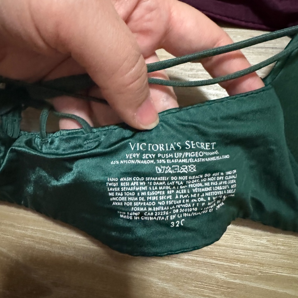 Victoria's Secret Lace and Satin Bra Set - Pink, Red, Purple, Green - Picture 5 of 8